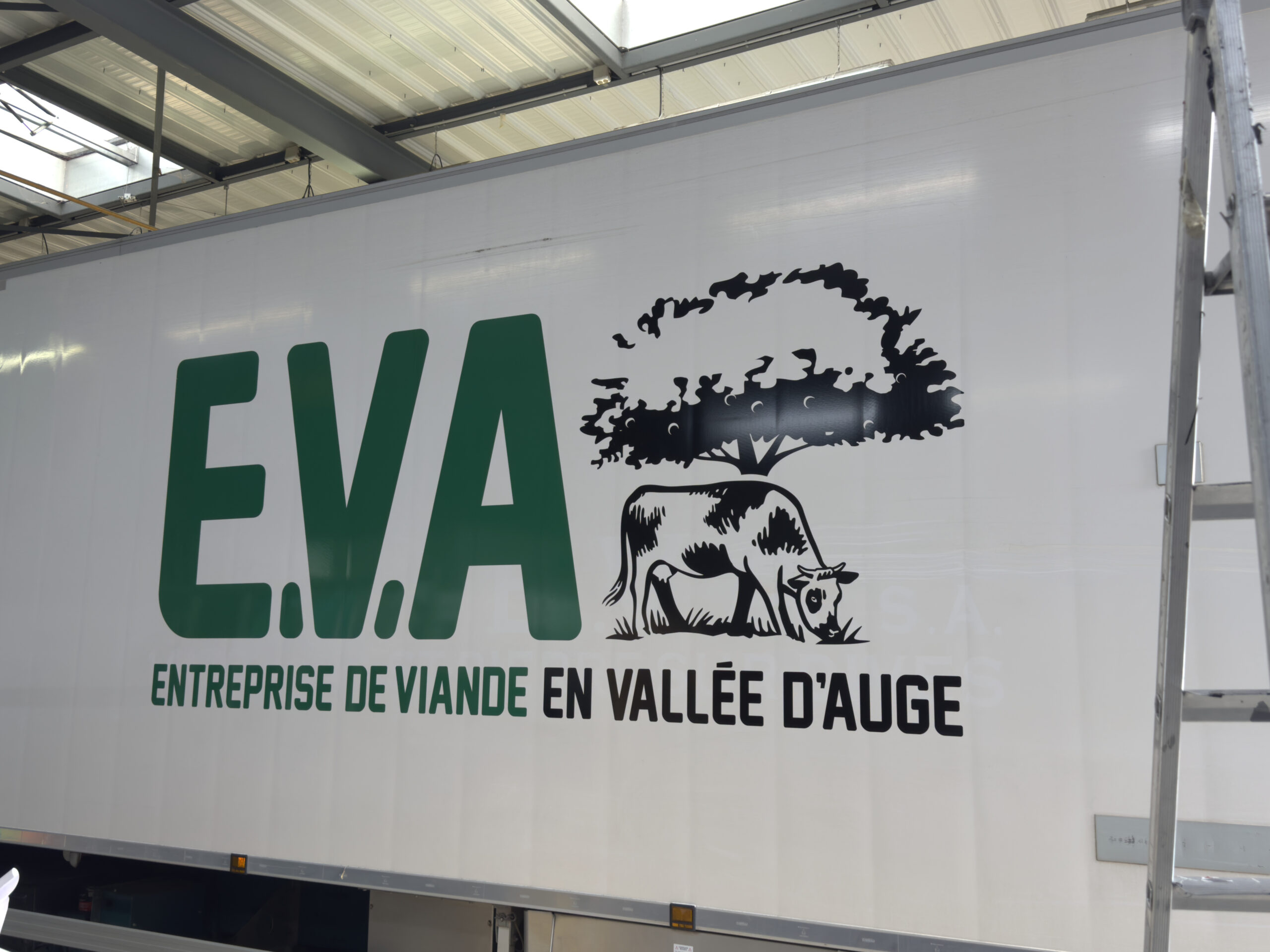 Depose adhesif marquage vehicule caen Depose adhesif marquage vehicule caen